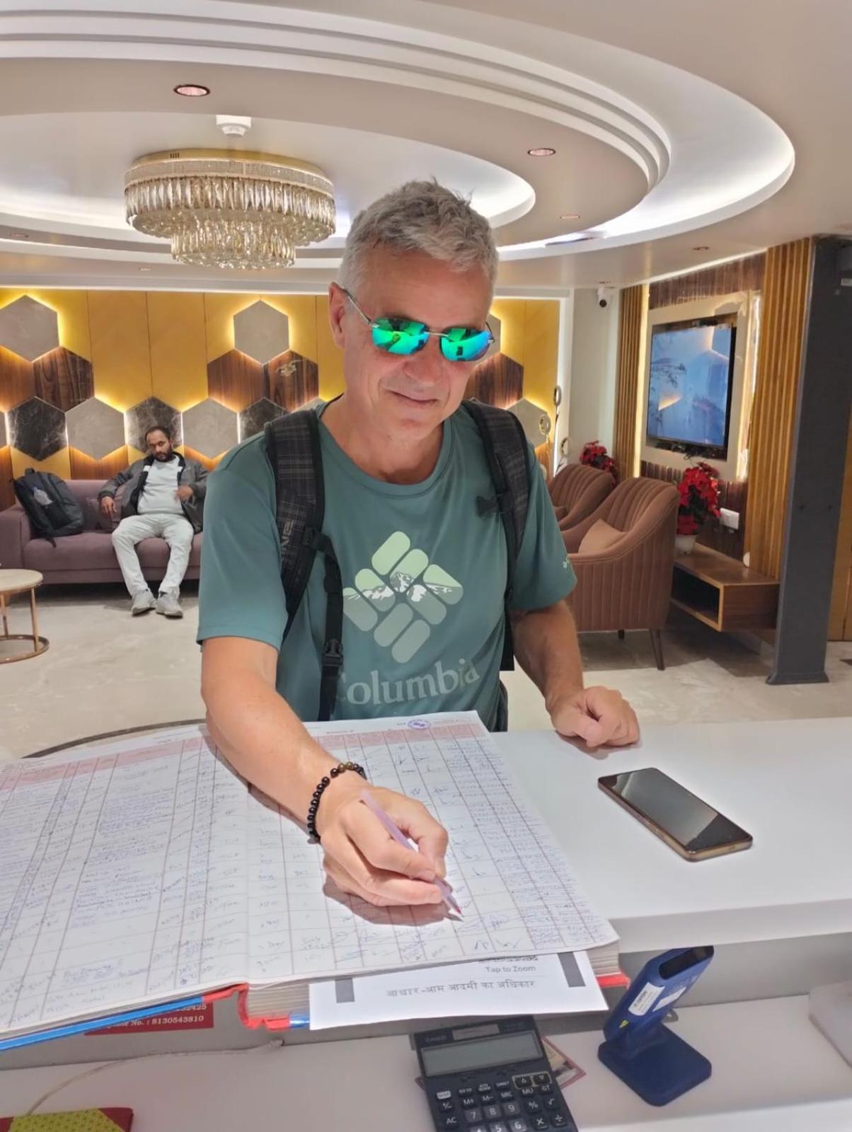 Hotel Glitz - Walk In From New Delhi Railway Station Extérieur photo