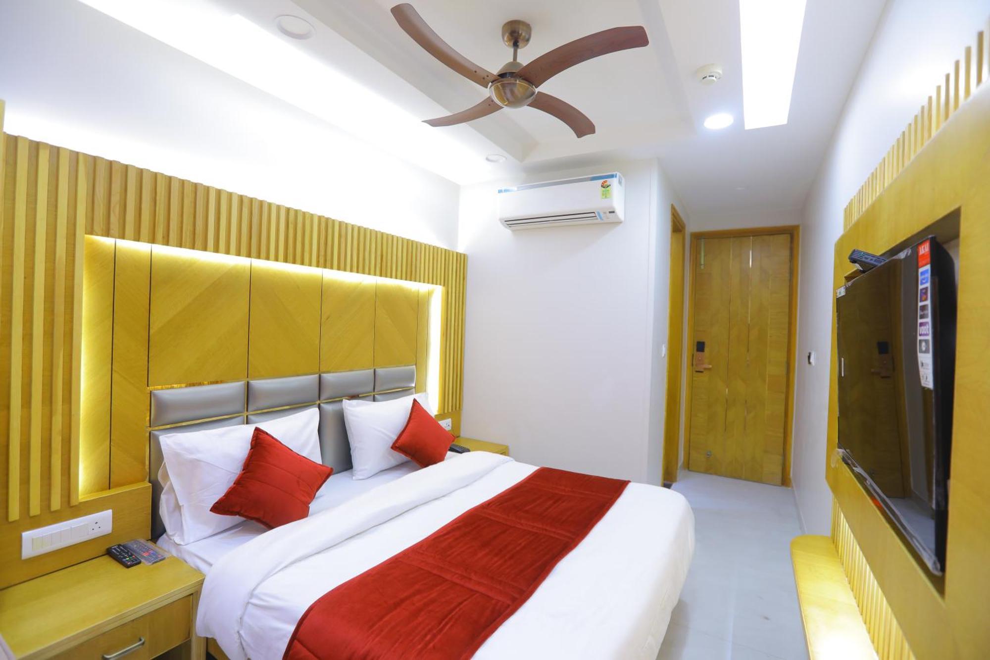 Hotel Glitz - Walk In From New Delhi Railway Station Extérieur photo