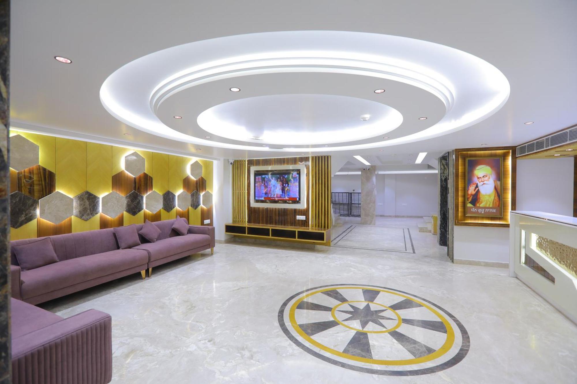 Hotel Glitz - Walk In From New Delhi Railway Station Extérieur photo
