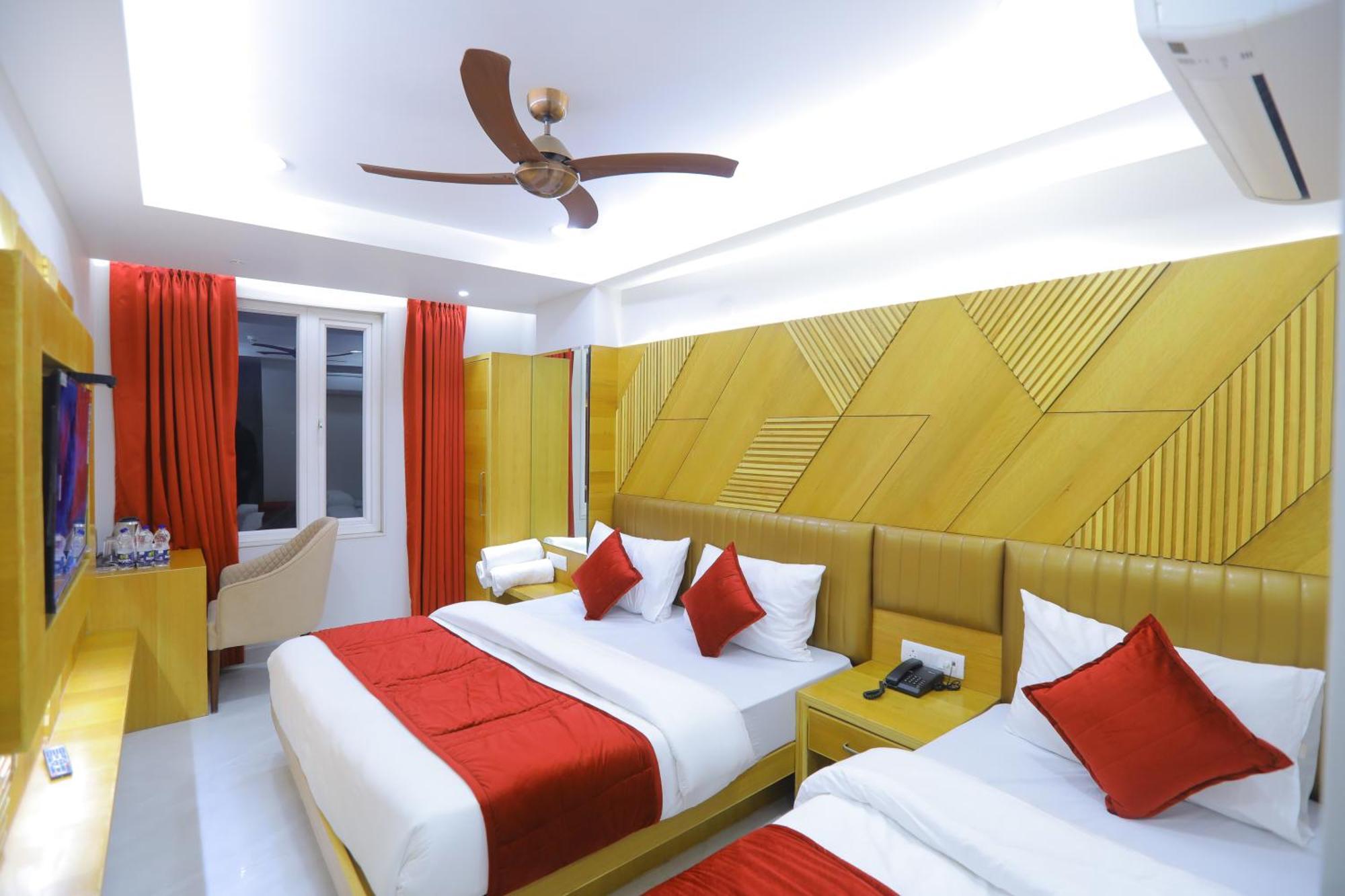 Hotel Glitz - Walk In From New Delhi Railway Station Extérieur photo